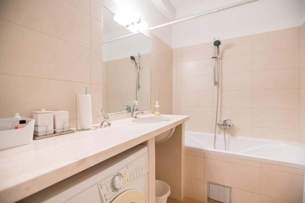 Apartman Kris Zagreb Buitenkant foto