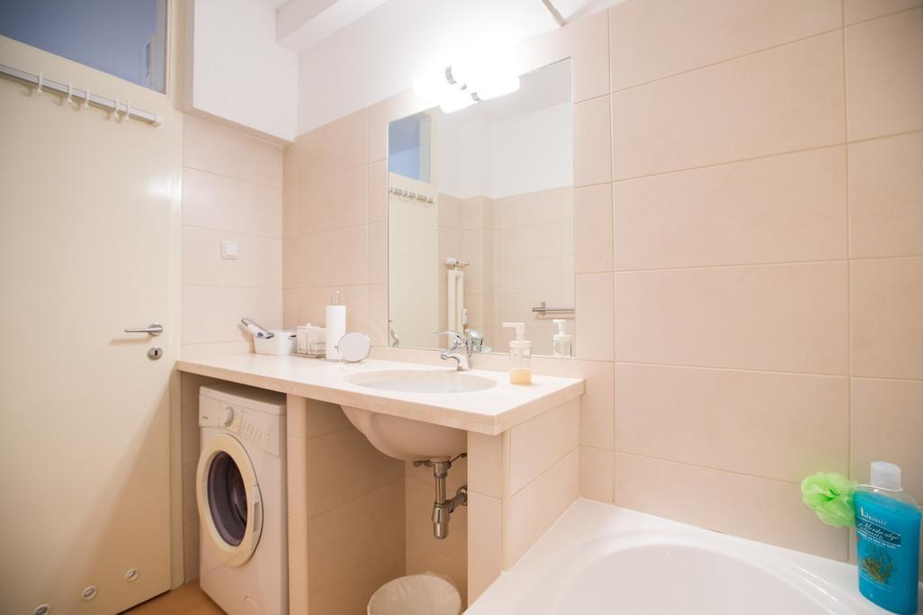 Apartman Kris Zagreb Buitenkant foto